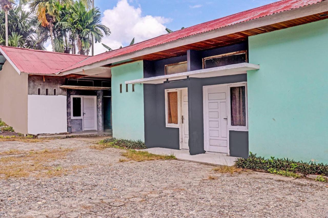 Oyo 90483 Homestay Permata Syariah Bangko Екстер'єр фото