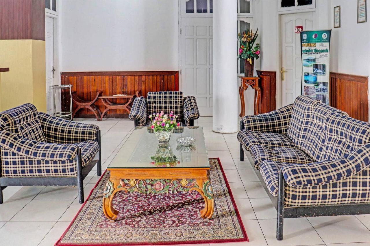 Oyo 90483 Homestay Permata Syariah Bangko Екстер'єр фото